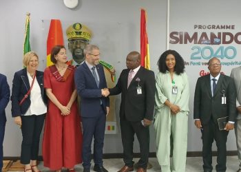 Communique de presse: Visite de la Délégation allemande en Guinée conduite par Dr. Bernhard BRAUNEet Madame Friederike Von STIEGLITZ