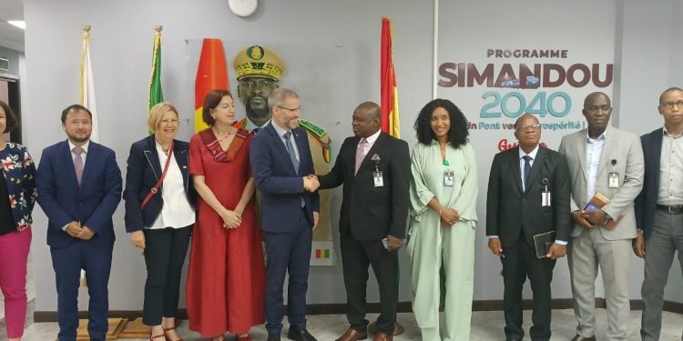 Communique de presse: Visite de la Délégation allemande en Guinée conduite par Dr. Bernhard BRAUNEet Madame Friederike Von STIEGLITZ