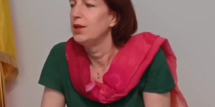 Des footballeurs guinéens échangent avec l’Ambassadrice d’Allemagne sur la gestion des déchets