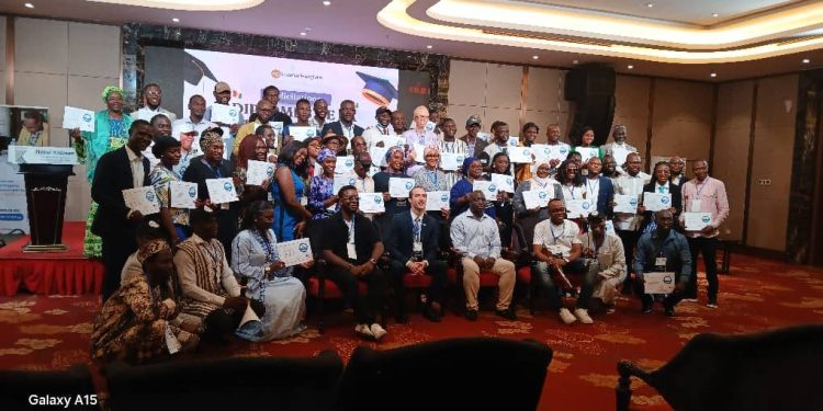 Cérémonie de clôture et de remise de certificats à 80 jeunes entrepreneurs formés en partenariat avec Google Hustle Academy