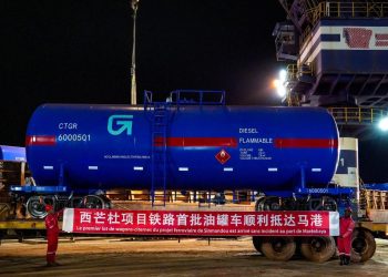 Simandou : Les premiers wagons-citernes arrivent au port de Morébaya