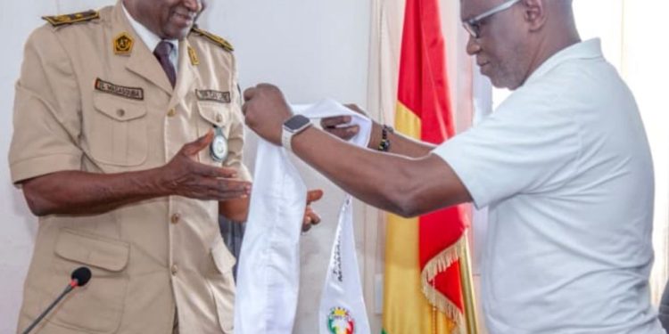 Ousmane Doumbouya, un Conseiller en Phase avec la Richesse Interne et le Développement Durable de la Guinée