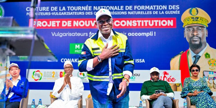 Nouvelle Constitution : le Fan’s club Général Mamadi Doumbouya clôture la campagne de vulgarisation à Conakry