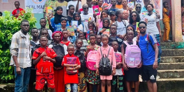 Madridistas GN : un geste fort en faveur des écoliers de l’île de Room