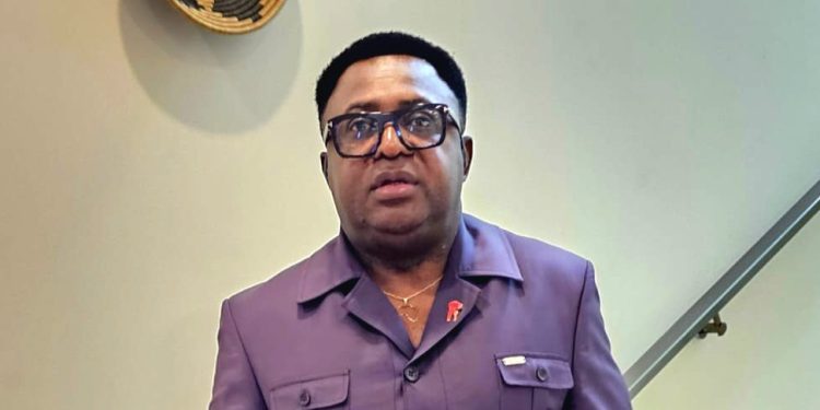 Cameroun : Dr David Makongo dénonce un « système verrouillé » et soutient la décision d’Issa Tchiroma de ne pas saisir la Cour constitutionnelle