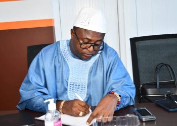 Cameroun : controverse autour d’une réforme constitutionnelle jugée héritée de l’ordre colonial (Analyse du Dr David Makongo)