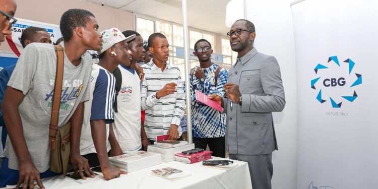 Promotion du livre et du savoir : la CBG renforce son engagement pour le développement durable en Guinée