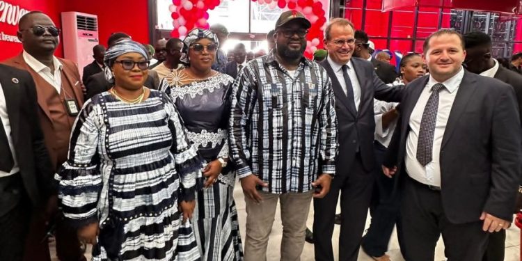 Guinée : Carrefour ouvre son premier magasin et amorce son expansion nationale