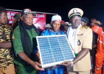 Missira : des lampadaires solaires pour éclairer l’avenir des communautés rurales