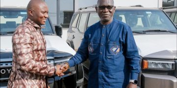 AGB2A-GIC renforce ses capacités avec la remise de cinq véhicules Prado à ses directeurs