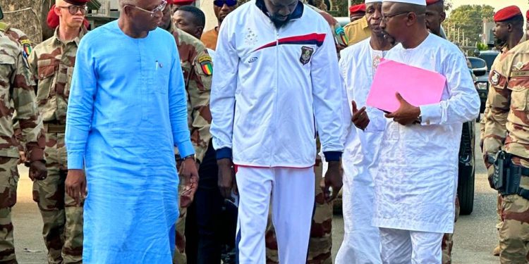 Mamadi Doumbouya et Mohamed Lamine Sy Savané : quand le sport et la vision urbaine placent le respect au cœur de l’action publique