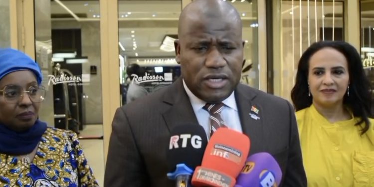 Quand le ministre Ismaël Nabé sort du coma les fonds arabes dormant en Guinée