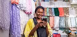 ENTREPRENEURIAT FÉMININ : LA BAD ET AXIAN MOBILISENT DES SOLUTIONS NUMÉRIQUES POUR 34 000 ENTREPRISES AFRICAINES